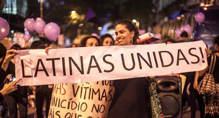 América Latina Roxa: Feminismo em Movimento