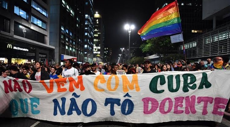 A Despatologização das Identidades LGBT